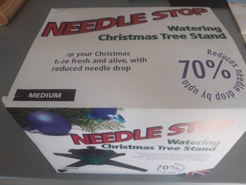 Real christmas tree stand up - stand.,
